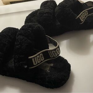 Black Ugg slippers/shoes sz 5